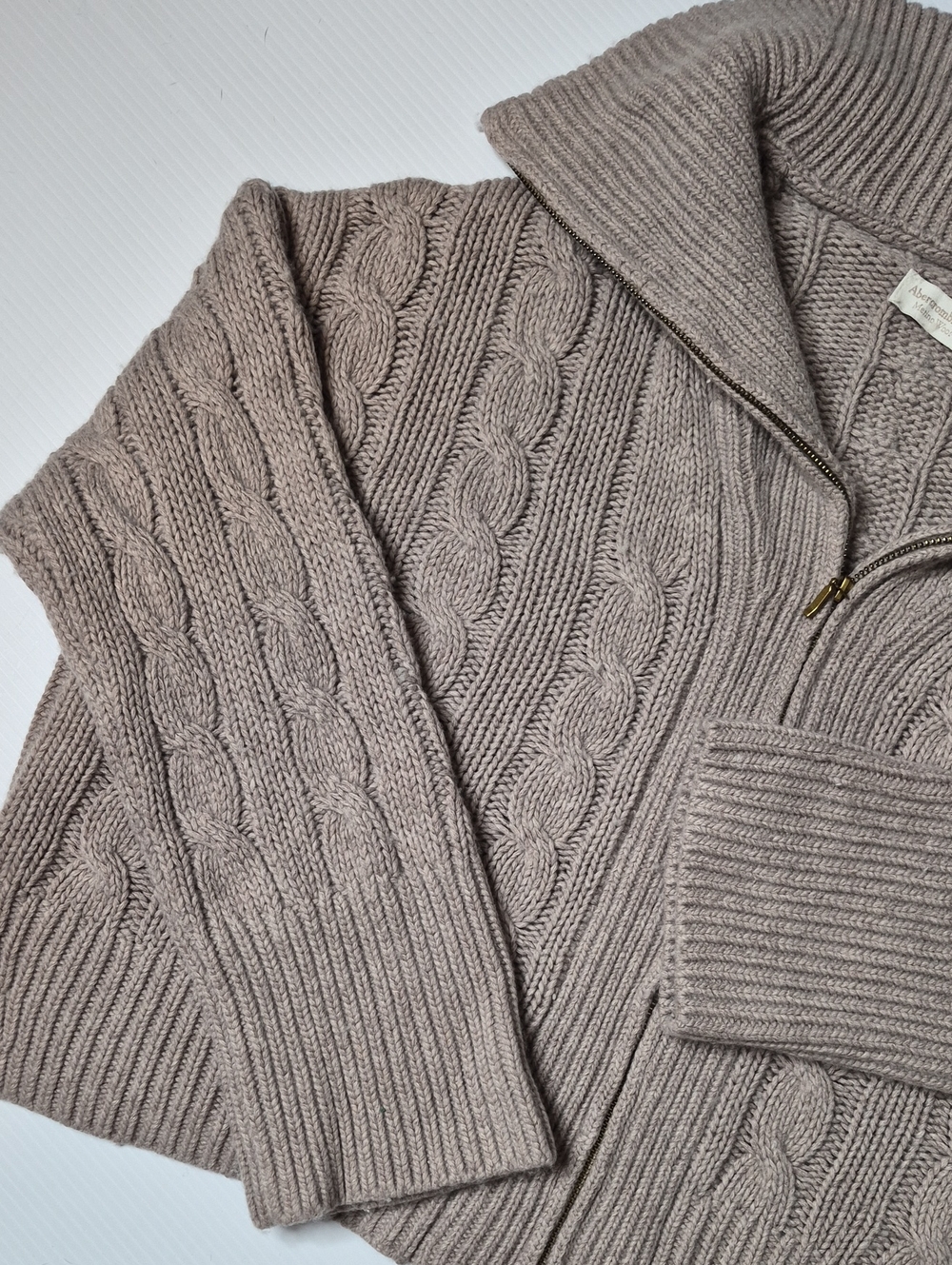 Abercrombie & Fitch Taupe Cable-Knit Zip Cardigan - Picture 3 of 9